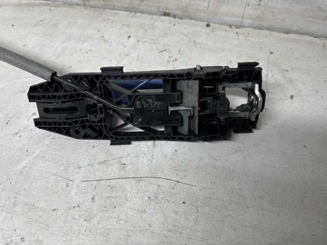 Seat Leon 5F 2012-2020 2012-2020 Kilincs használt  bal első külső