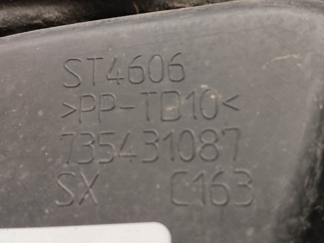 Lancia Ypsilon II.  2003-2011 2003-2011 Ködlámpa keret,tartó használt  Bal a képen látható sérüléssel