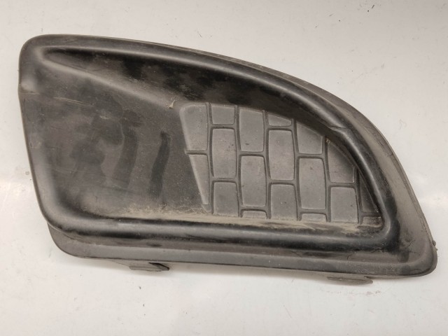 Lancia Ypsilon II.  2003-2011 2003-2011 Ködlámpa keret,tartó használt  Bal a képen látható sérüléssel