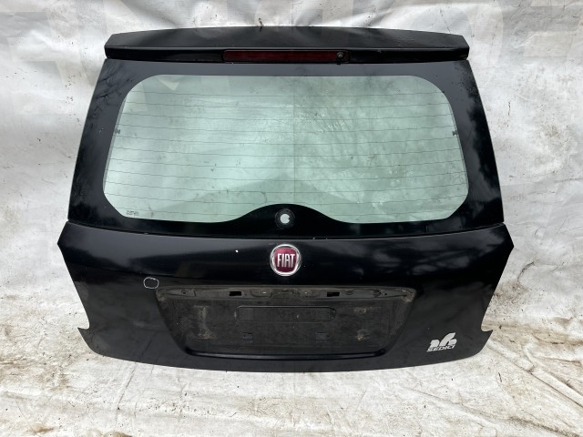 211824 Fiat Sedici 2006-2014 csomagtérajtó