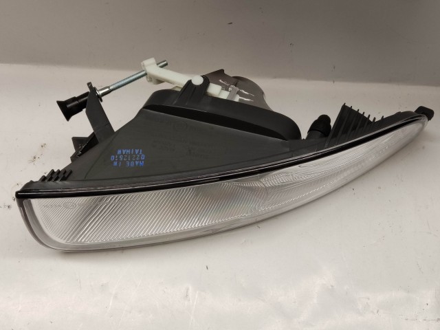 Skoda Superb II. 2008-2009 utángyártott új bal első ködlámpa H8 bal TYC