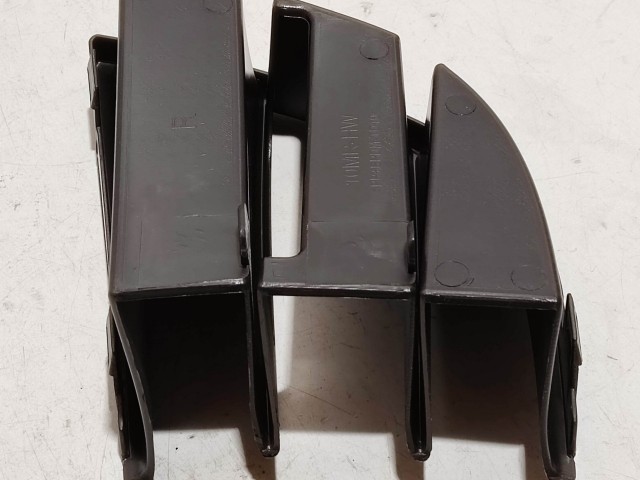 Skoda Octavia II. 2004-2013 utángyártott új jobb első lökhárítórács