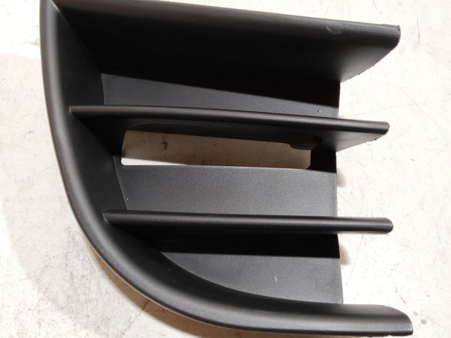 Skoda Octavia II. 2004-2013 utángyártott új jobb első lökhárítórács