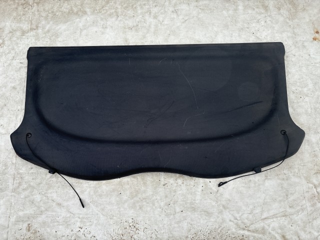 211933 Alfa Romeo 147 2000-2010 fekete színű kalaptartó, a képen látható állapotban