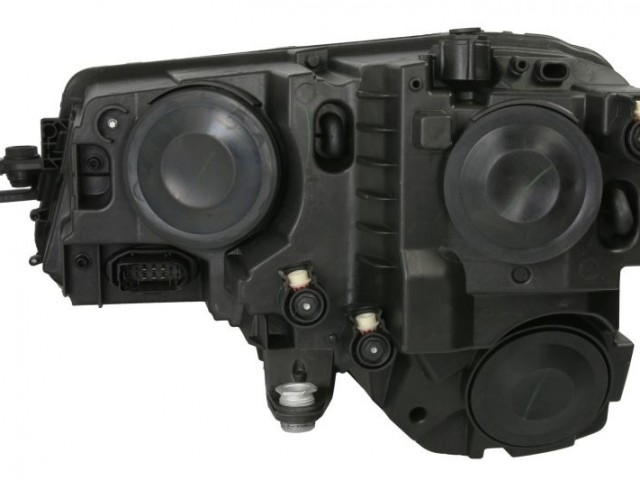 Skoda Karoq 2018-2022 utángyártott új jobb első fényszóró H7/H1/H8/LED (motorral) DEPO