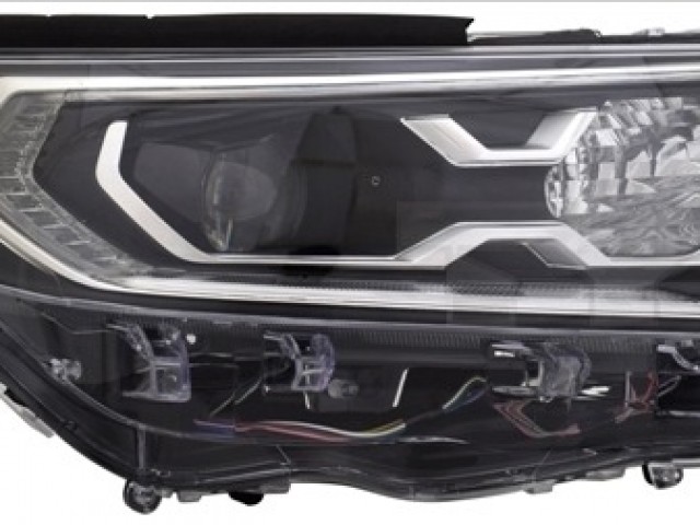 Toyota Rav 4 2018- utángyártott új bal első fényszóró HB3/H11+LED (motorral) TYC