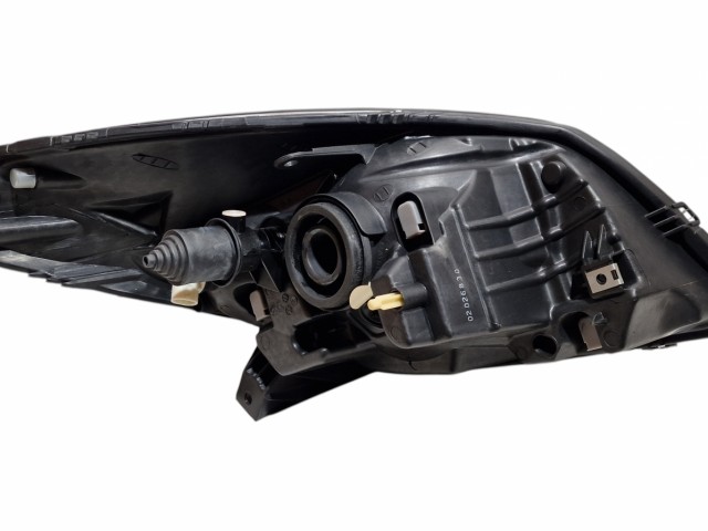 Dacia Sandero Stepway 2009-2012  utángyártott új bal első fényszóró H4 fekete h. (belülr. áll. is) DEPO