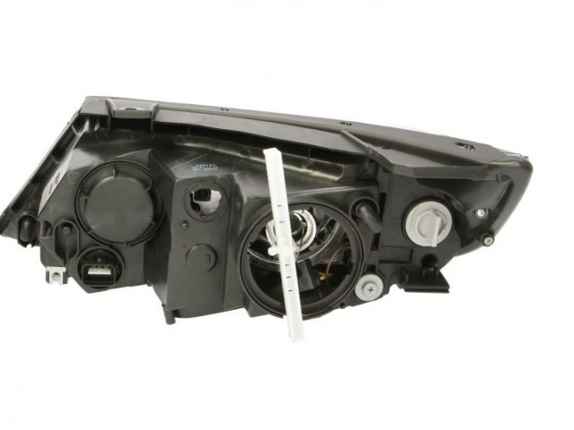 Kia Sorento 2009-2012 utángyártott új jobb első fényszóró H7/H1 (motoros) TYC