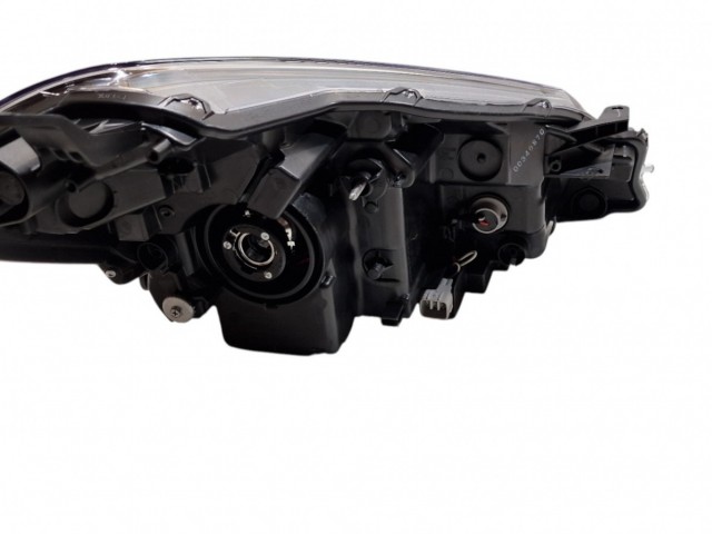 Toyota Yaris 2017-2020 utángyártott új bal első fényszóró HIR2/WY21W+LED (motoros) DEPO