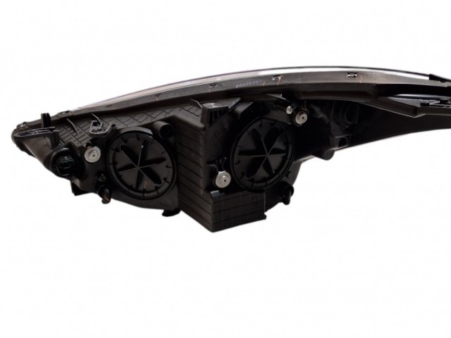 Hyundai I30 GD 2012.03.01-2015.02.01 utángyártott új jobb első fényszóró 2H7 króm házas (motorral) DEPO