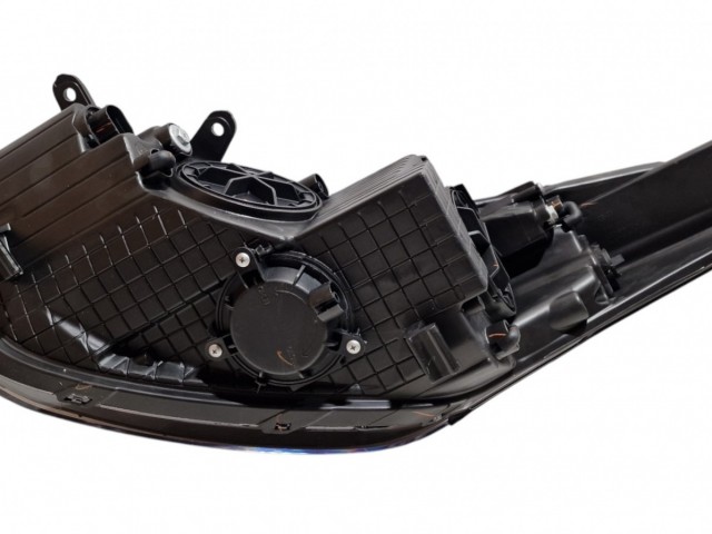 Hyundai I30 GD 2012.03.01-2015.02.01 utángyártott új jobb első fényszóró 2H7 króm házas (motorral) DEPO