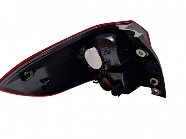 Suzuki Vitara 2015-2018 utángyártott új jobb hátsó külső lámpa DEPO