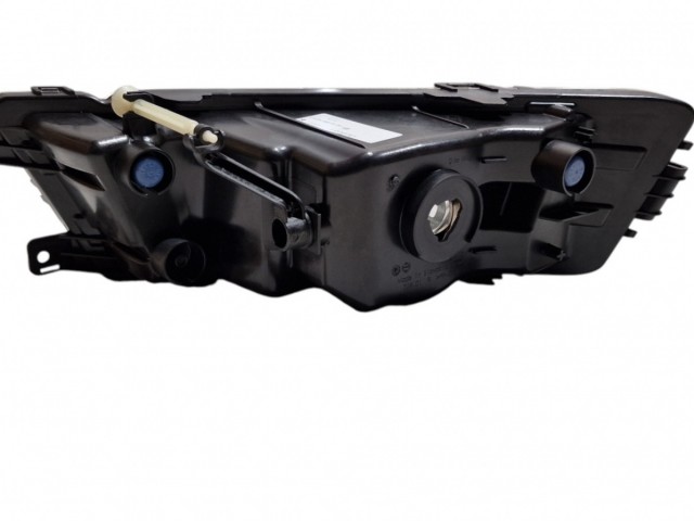 Skoda Octavia III. 2013-2016 Magneti Marelli jobb első ködlámpa H8 jobb króm házas