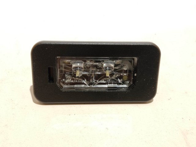 Alfa Romeo Stelvio gyári új rendszámtábla világítás