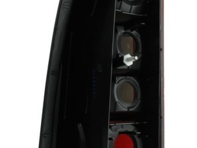 Lancia Musa  2004.04.01-2007.12.31 utángyártott új bal hátsó lámpa