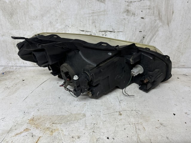 211896 Fiat Sedici 2006-2009, Suzuki SX4 bal első fényszóró