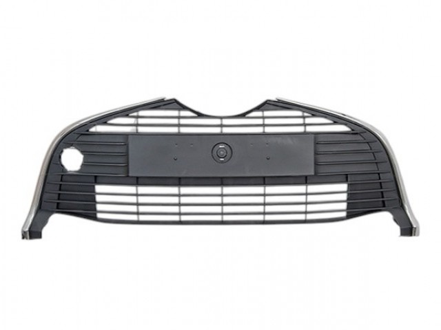 Toyota Yaris 2014-2017 utángyártott új rács a lökhárítóba közép rész, króm kerettel