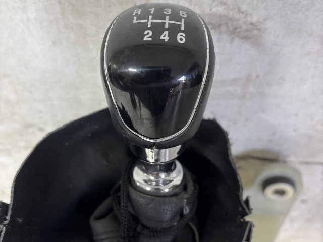 Ford Kuga I. 2008-2012 2008-2012 Váltókulissza használt  
