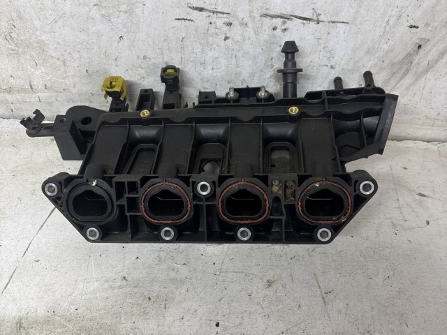 Fiat Bravo 2007-2014 2007-2014 Szívócsonk használt  