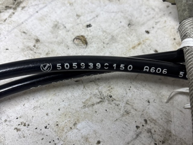 Alfa Romeo 159 2005-2011 Váltóbovden használt  pár  5059390150