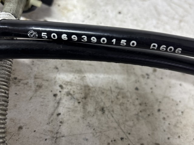 Alfa Romeo 159 2005-2011 Váltóbovden használt  pár  5059390150