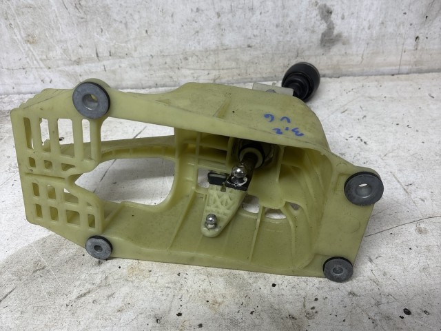 212566 Alfa Romeo 159 2005-2011 3,2 v6 váltókulissza