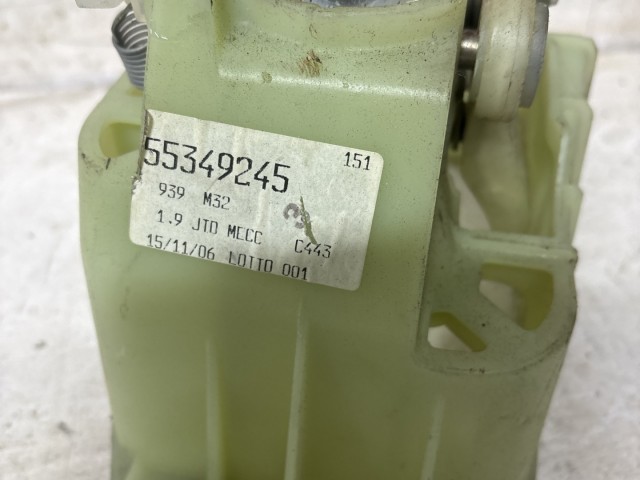 212557 Alfa Romeo 159 1.9 Diesel váltókulissza 55349245