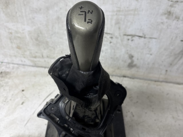 212603 Fiat Stilo 2,4 20v benzin automata váltókulissza 735304991