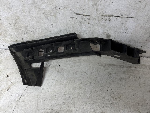 Volkswagen Touran 2003-2015 2003-2008 Lökhárító tartó használt  bal hátsó