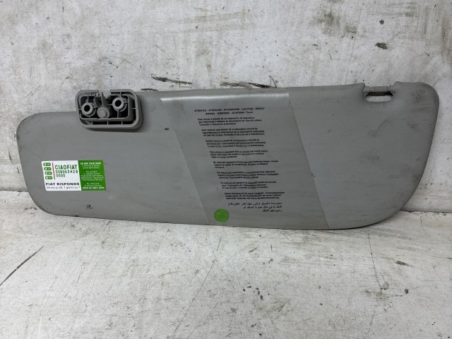 Fiat Doblo III.  2009-2015 2009-2015 Napellenző használt  szürke sima bal