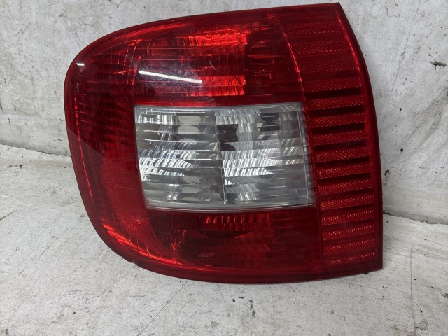 212649 Fiat Multipla 2003-2010 bal hátsó lámpa, izzófoglalat nélkül, a képen látható sérüléssel