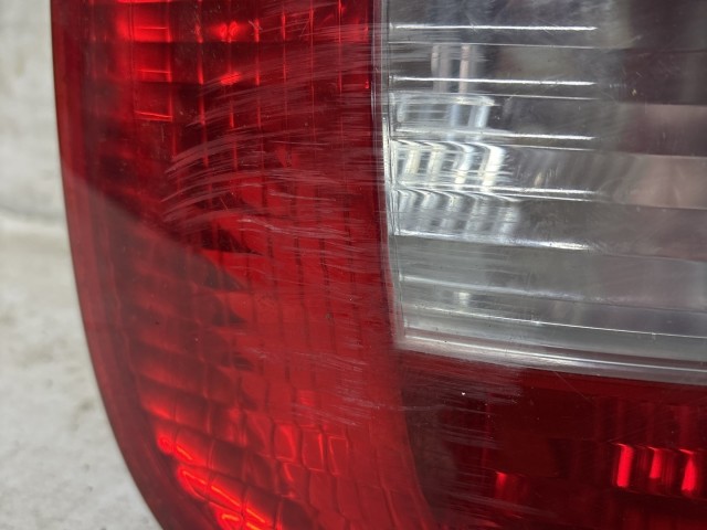 212649 Fiat Multipla 2003-2010 bal hátsó lámpa, izzófoglalat nélkül, a képen látható sérüléssel