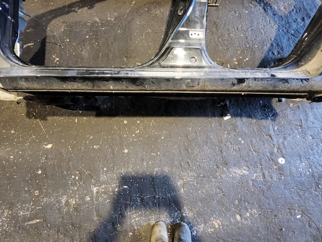 206312 Toyota Auris E18 2012-2019 bal küszöb