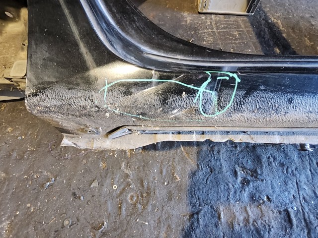 206314 Toyota Auris E18 2012-2019 jobb küszöb