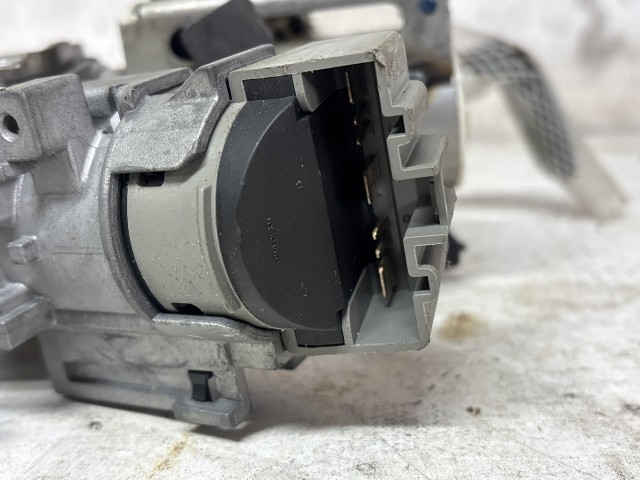 Ford Fiesta 2008-2017 2008-2017 Gyújtáskapcsoló használt 