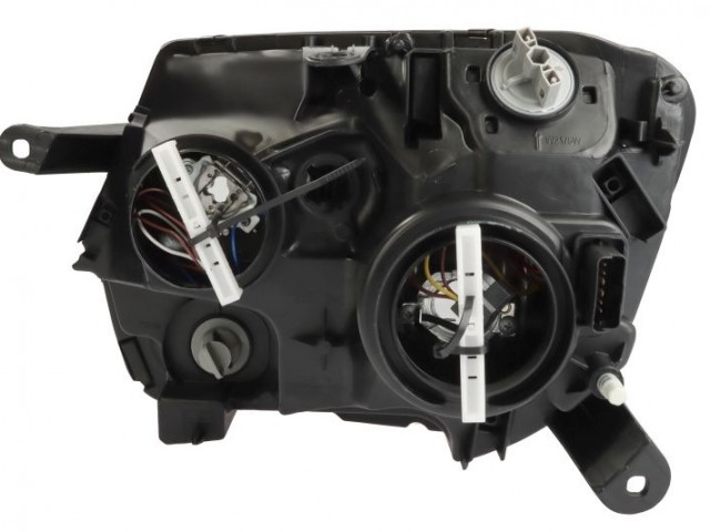 Dacia Duster 2013.06.01-2015.12.01 utángyártott új jobb első fényszóró H7/H1 TYC