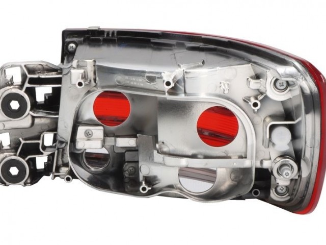 Audi A4 B9 2015.09.01-2019.05.30 utángyártott új bal hátsó külső lámpa (4 ajtós)