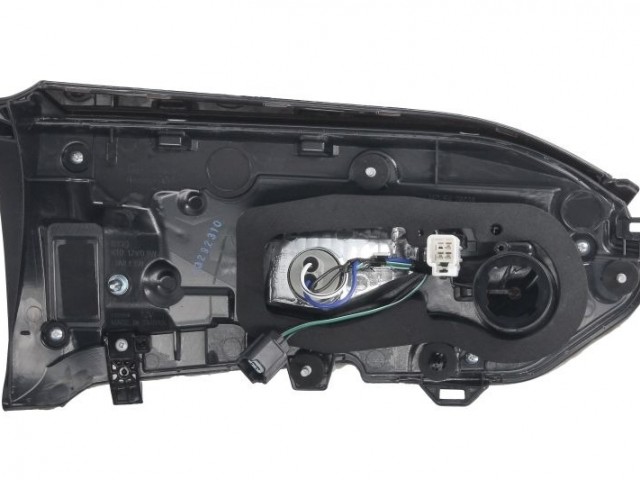 Suzuki Across 2020-, Toyota Rav 4 2018- utángyártott új jobb hátsó belső lámpa LED