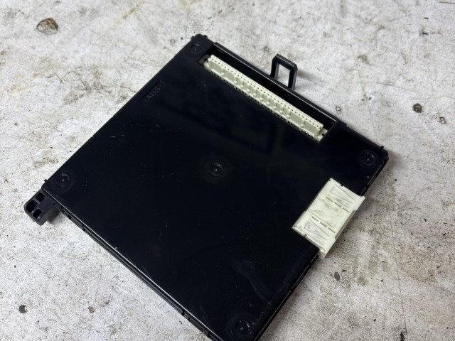 Toyota Auris 2012-2019 E18 2012-2019 Elektronika használt 