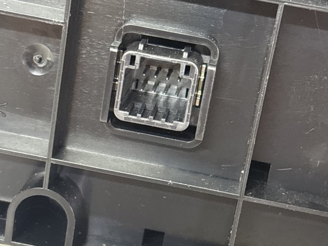 Toyota Auris 2012-2019 E18 2012-2019 Fűtés- és közép kapcsolók használt  digit
