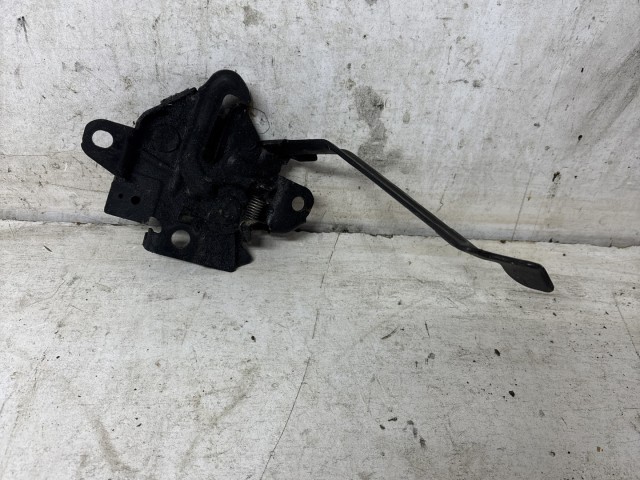 Toyota Auris 2012-2019 E18 2012-2019 Zár használt  motorháztető