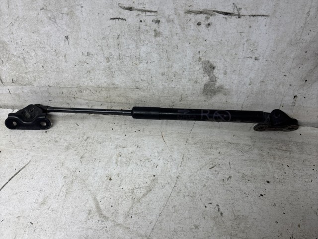 Csomagtérajtó teleszkóp