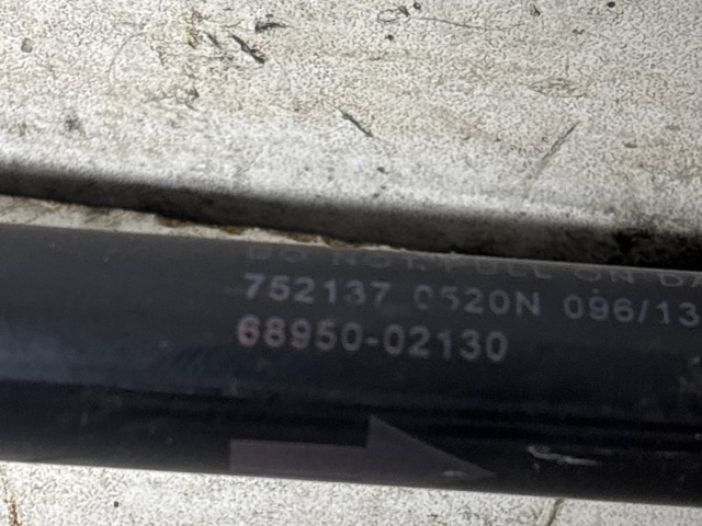  Toyota Auris 2012-2019 E18 2012-2019 Csomagtérajtó teleszkóp használt jobb