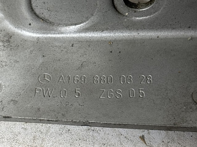 Mercedes Benz B-Class W245 2005-2011 Motorháztető zsanér használt  bal