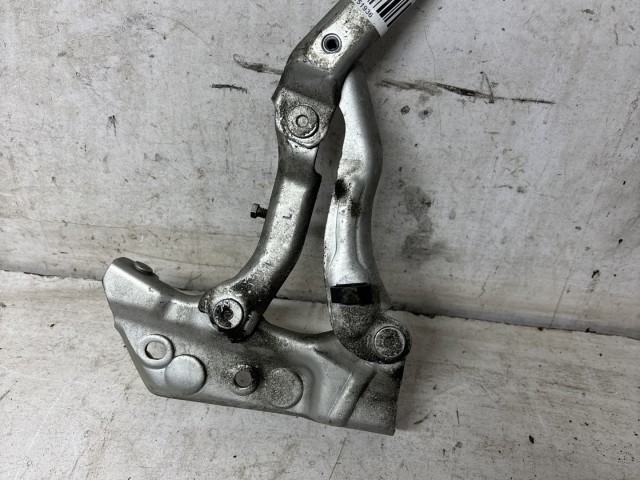 Mercedes Benz B-Class W245 2005-2011 Motorháztető zsanér használt  bal