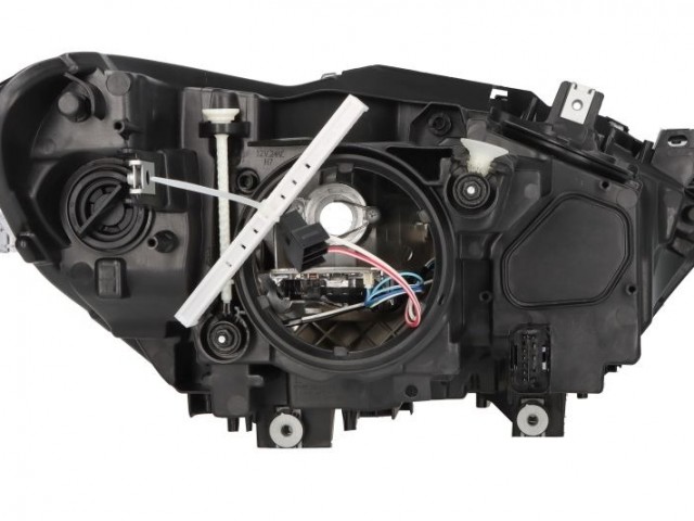 BMW 1 (F20) 2015.01.01-2019.09.01 utángyártott új bal első fényszóró 2H7/LED (motorral) TYC