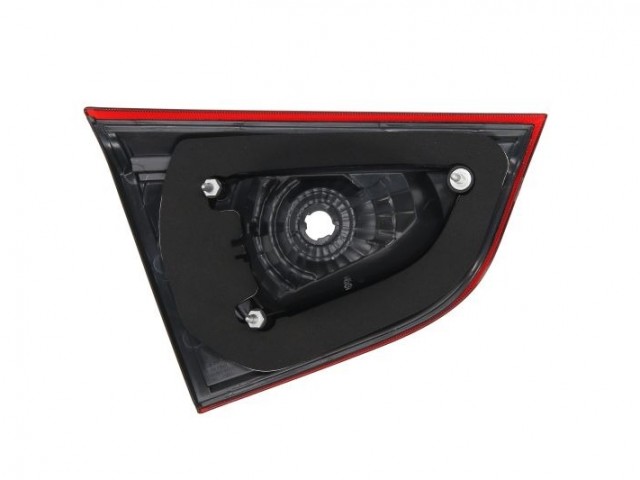 Suzuki SX4 S-Cross  2013.10.01-2015.11.30 utángyártott új jobb hátsó belső lámpa DEPO