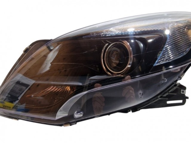 Opel Zafira C 2011-  utángyártott új bal első fényszóró HIR2  fekete keret (motorral) DEPO