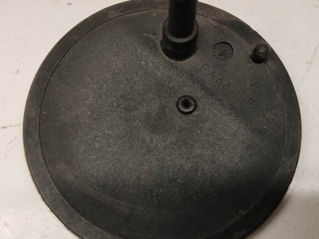 214154 Alfa Romeo 145,146,155,156,166 hátsó embléma, a képen látható állapotban 