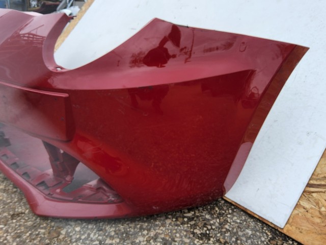 214199 Alfa Romeo MiTo 2013-2018 első lökhárító, a képen látható sérüléssel